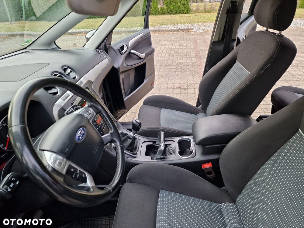 Ford S-Max - 6