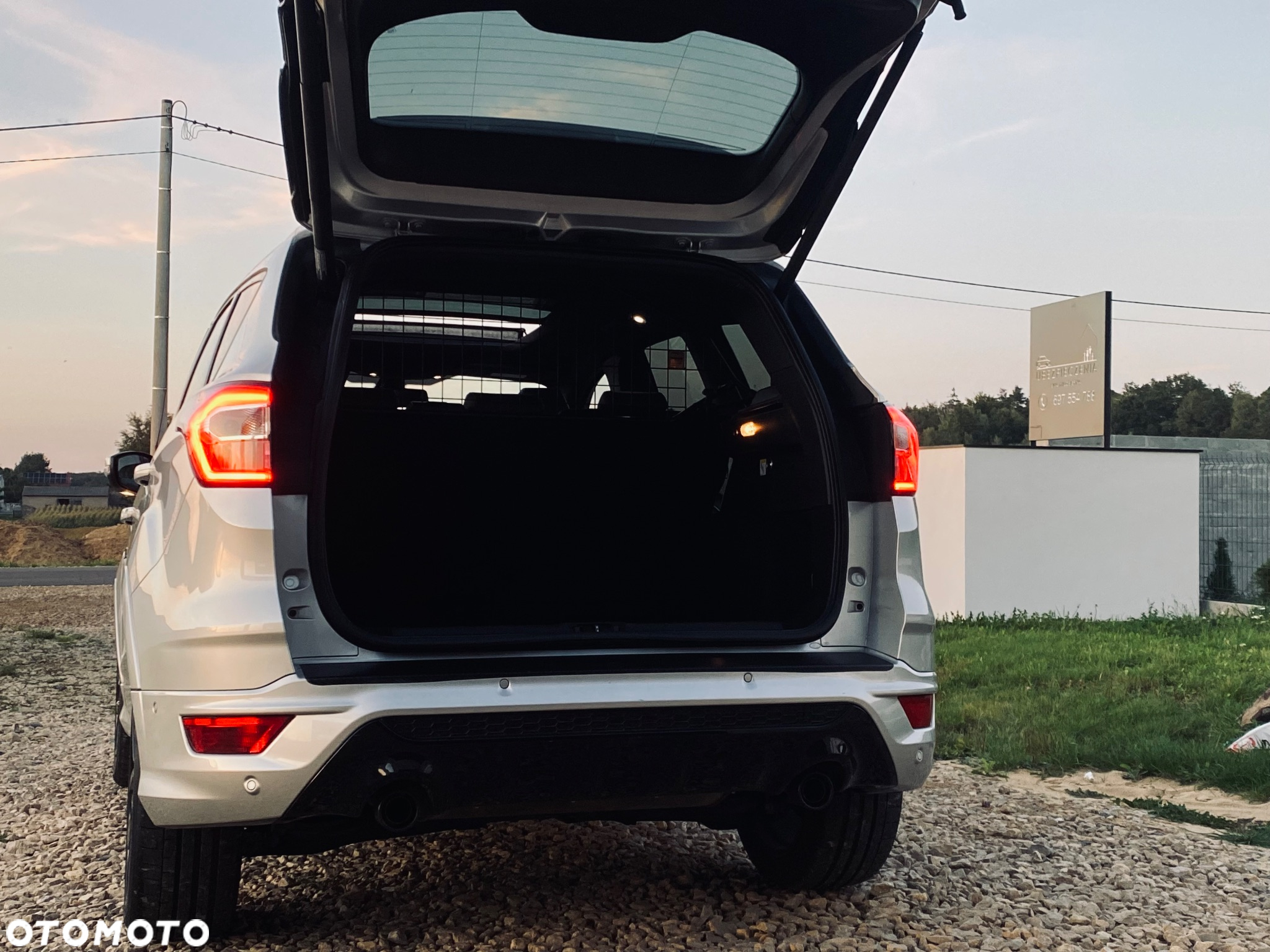 Ford Kuga 2.0 TDCi 4x4 ST-Line - 9
