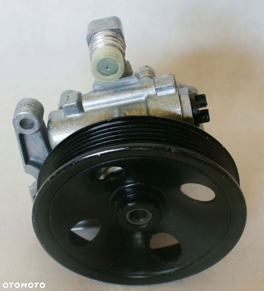 POMPA WSPOMAGANIA MERCEDES KLASA C, M 0024668201 - 2