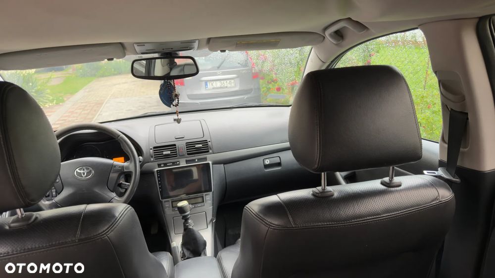 Toyota Avensis 2.0 D-4D Premium - 6