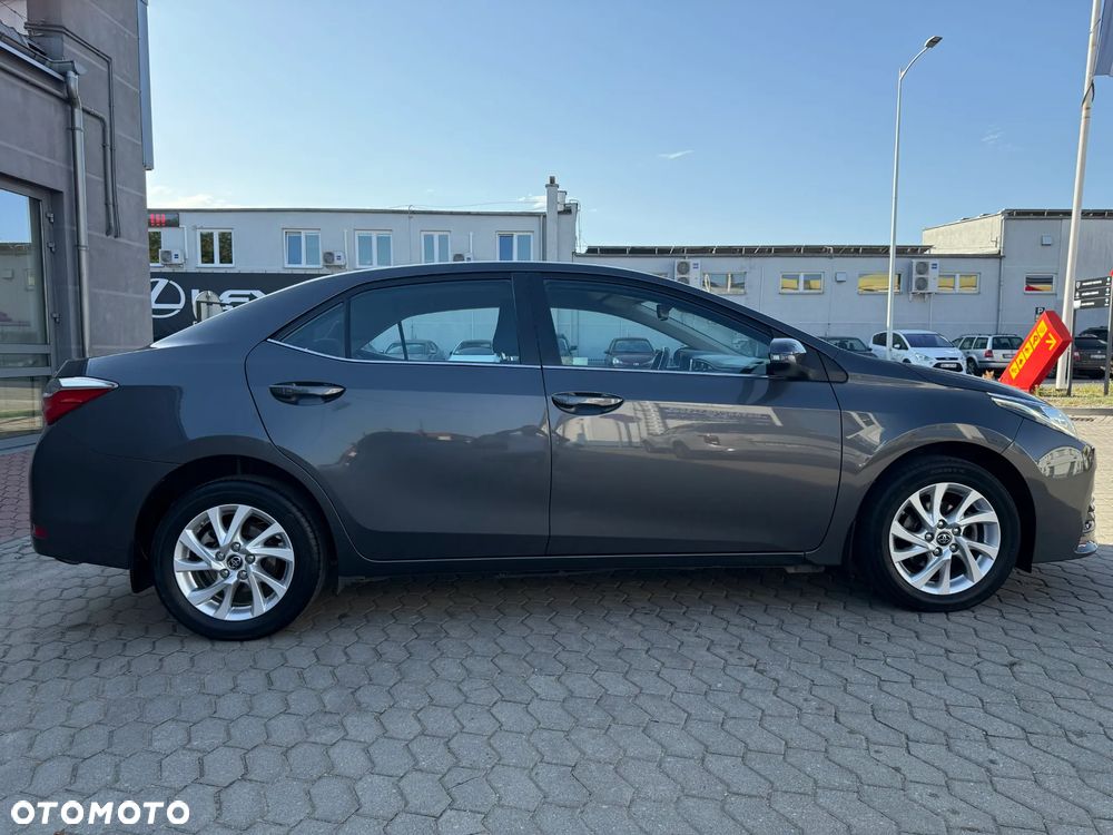 Toyota Corolla 1.6 Comfort - 11