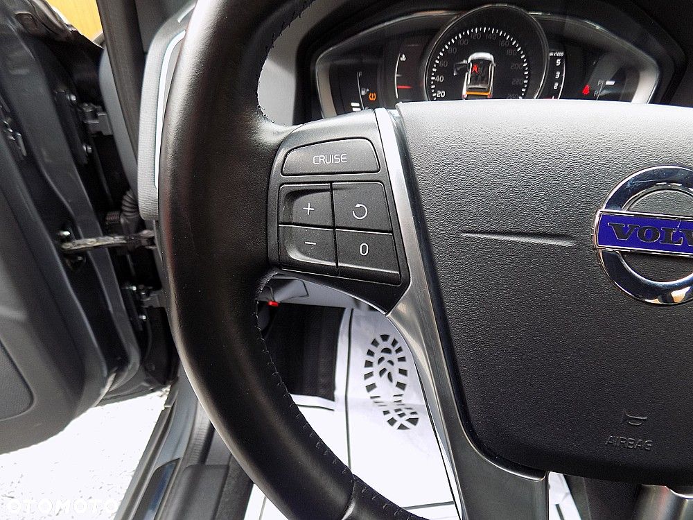 Volvo XC 60 D4 Geartronic Summum - 14