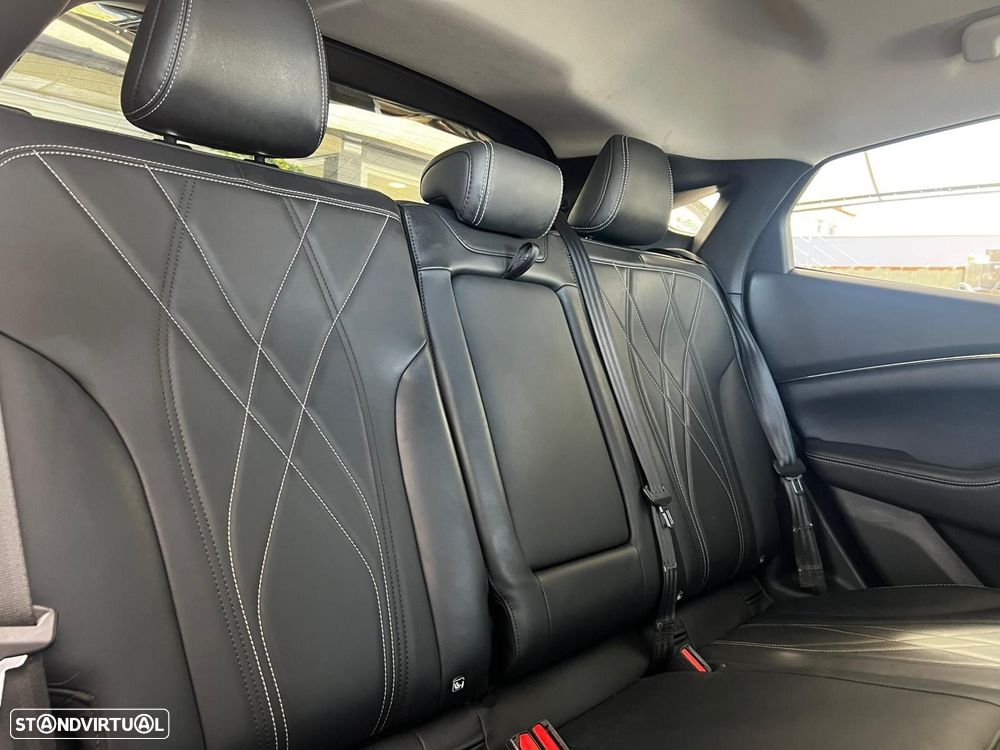 Ford Mustang Mach-E 75.7 kWh Premium AWD - 18