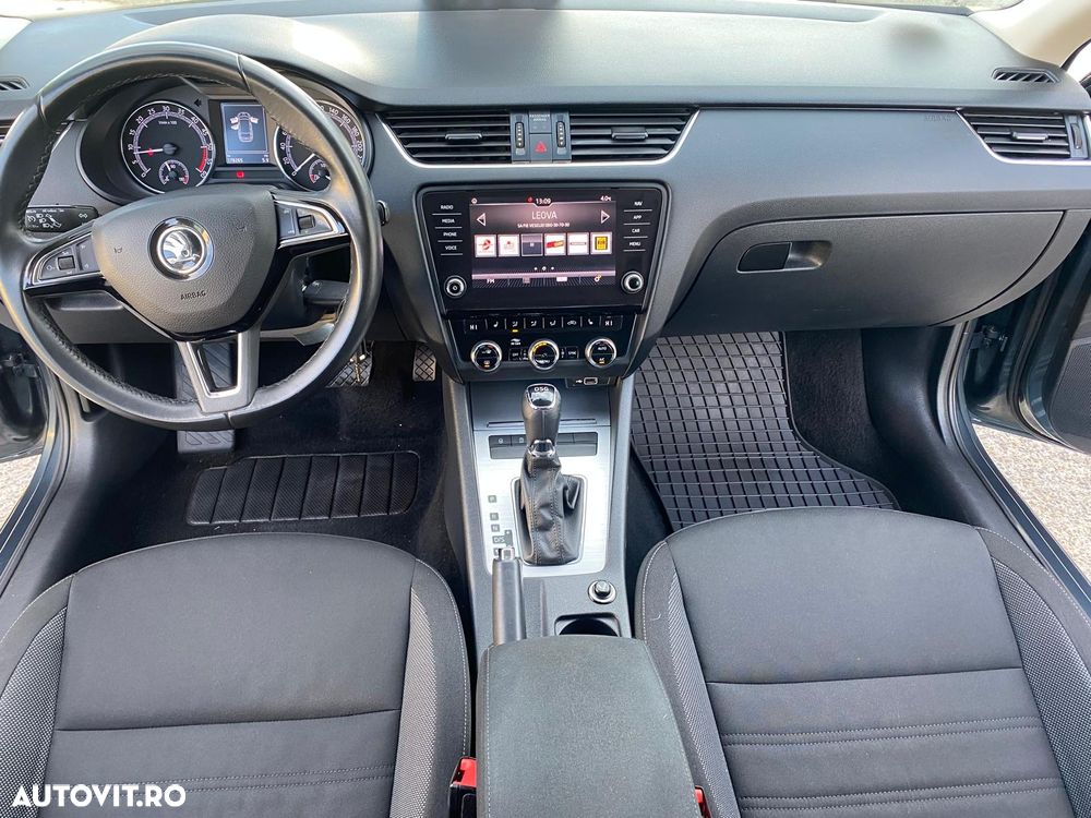 Skoda Octavia 2.0 TDI DSG Tour - 11