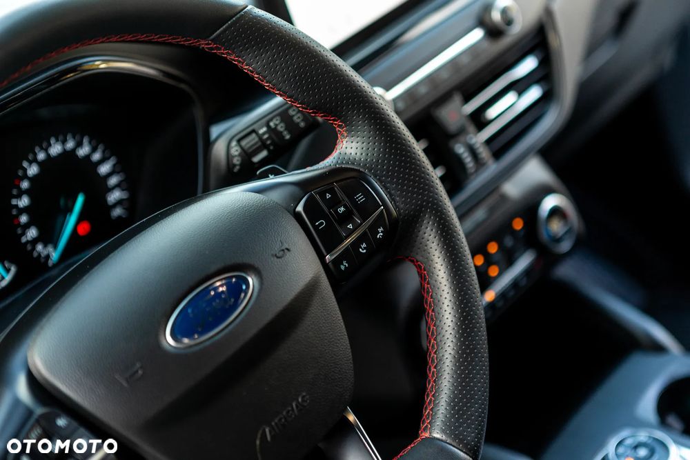 Ford Focus - 25