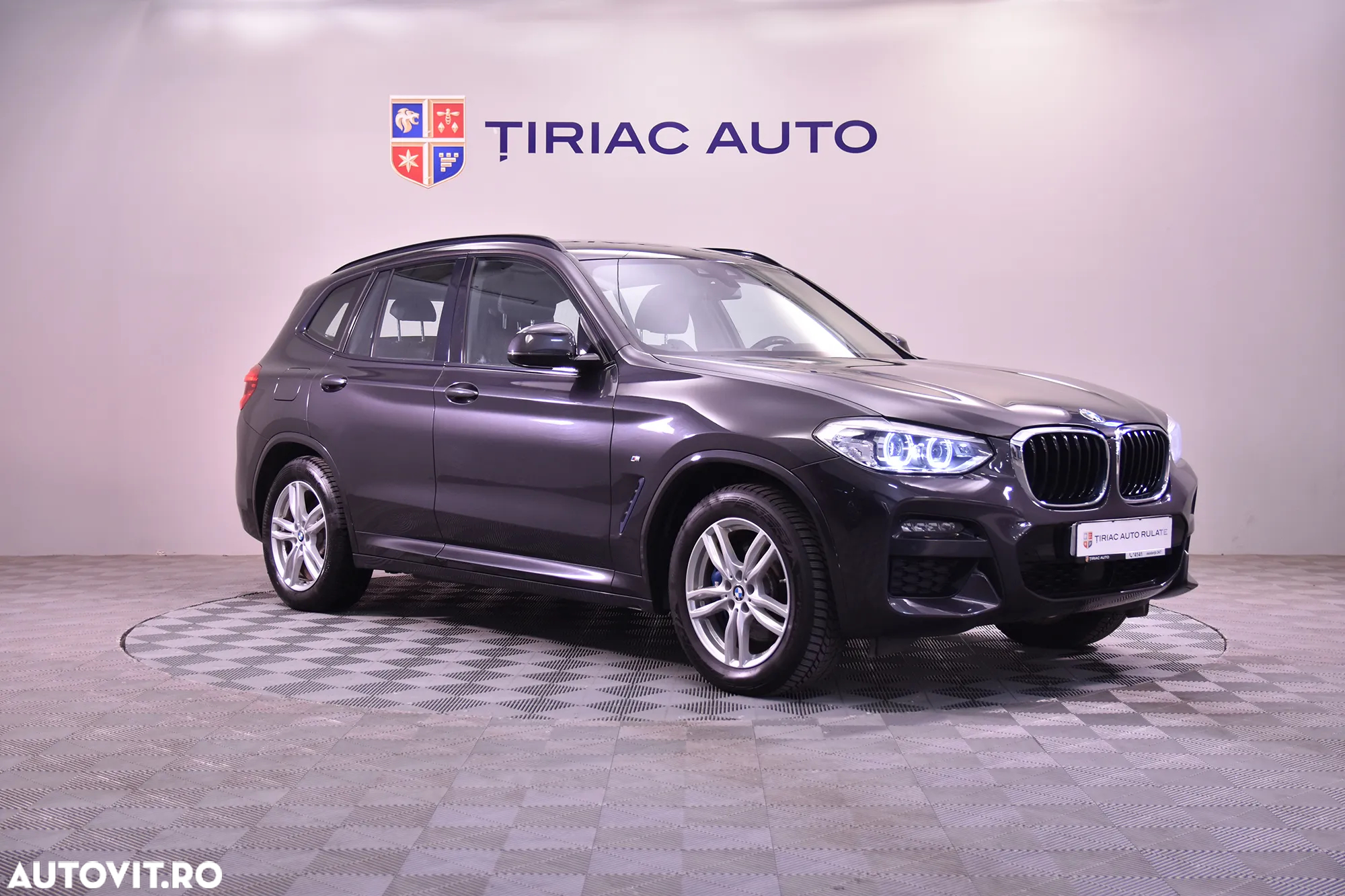 BMW X3 xDrive30i AT - 7