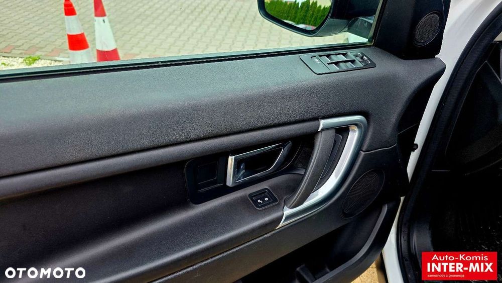 Land Rover Discovery Sport - 27