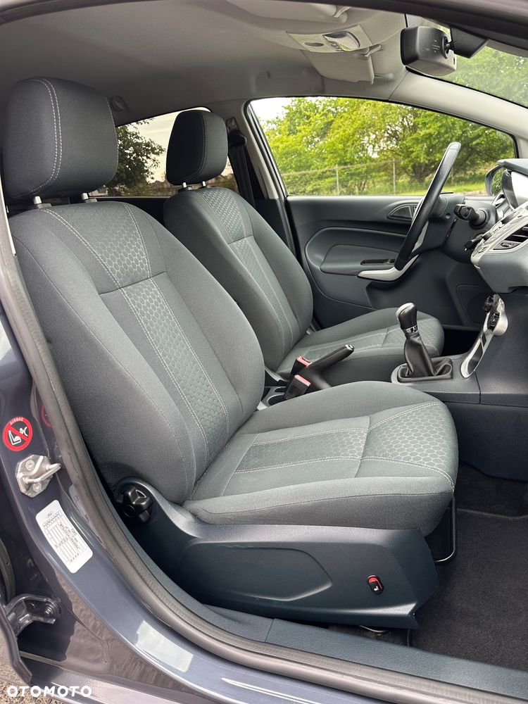 Ford Fiesta 1.25 Titanium EU5 - 24