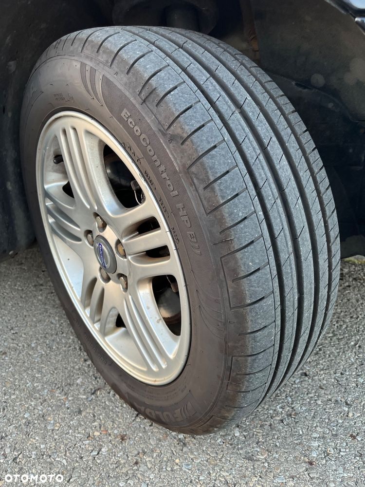 Volvo S60 2.4D Rubin - 36