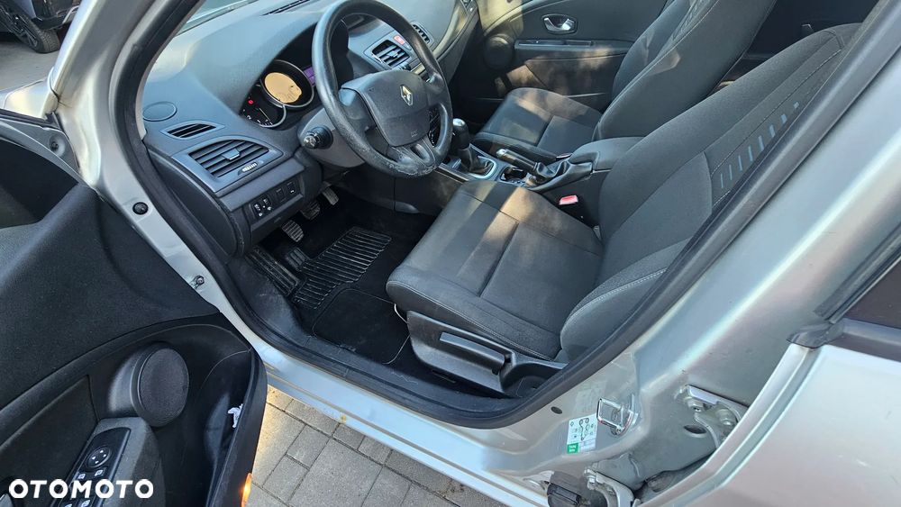 Renault Megane 1.5 dCi Expression - 23