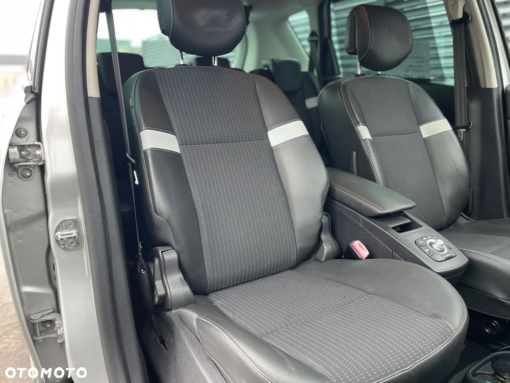 Renault Scenic Energy dCi 110 S&S LIMITED - 11