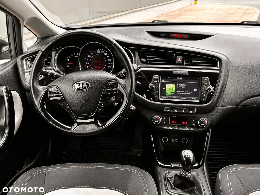 Kia Ceed 1.6 CRDi L - 23