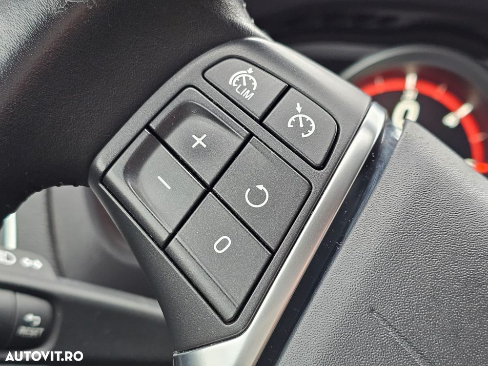 Volvo V40 D2 Geartronic Momentum - 18