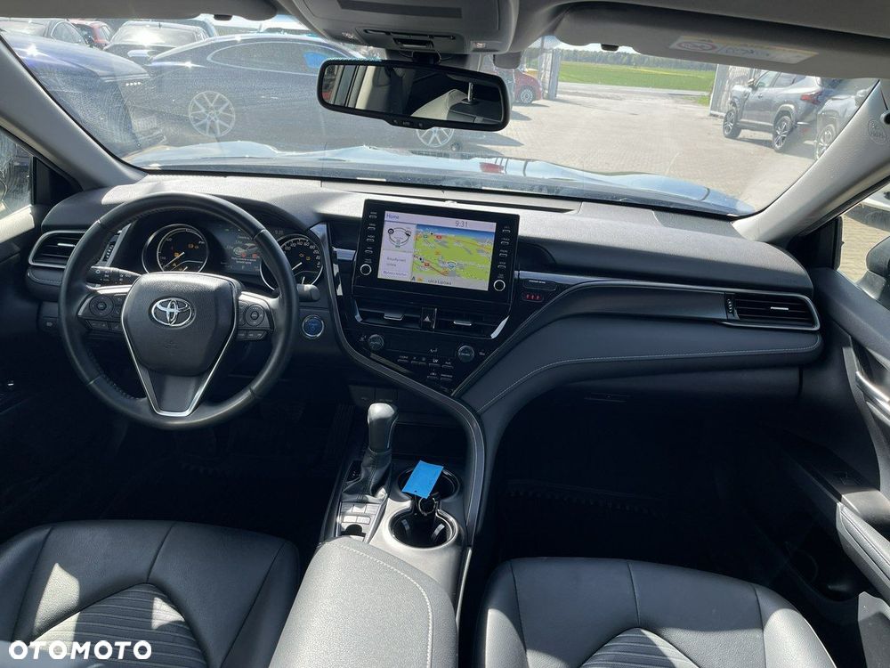 Toyota Camry 2.5 Hybrid Comfort CVT - 10