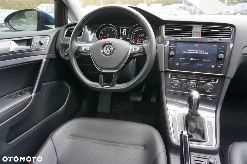 Volkswagen Golf - 14