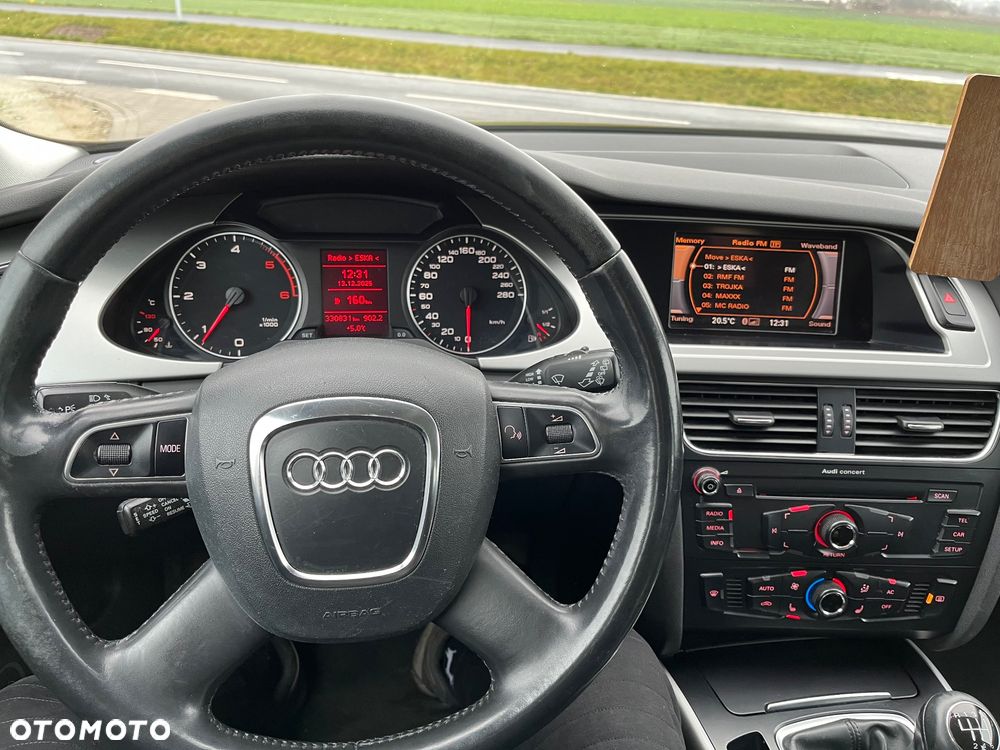Audi A4 Avant 2.0 TDI DPF Ambiente - 25