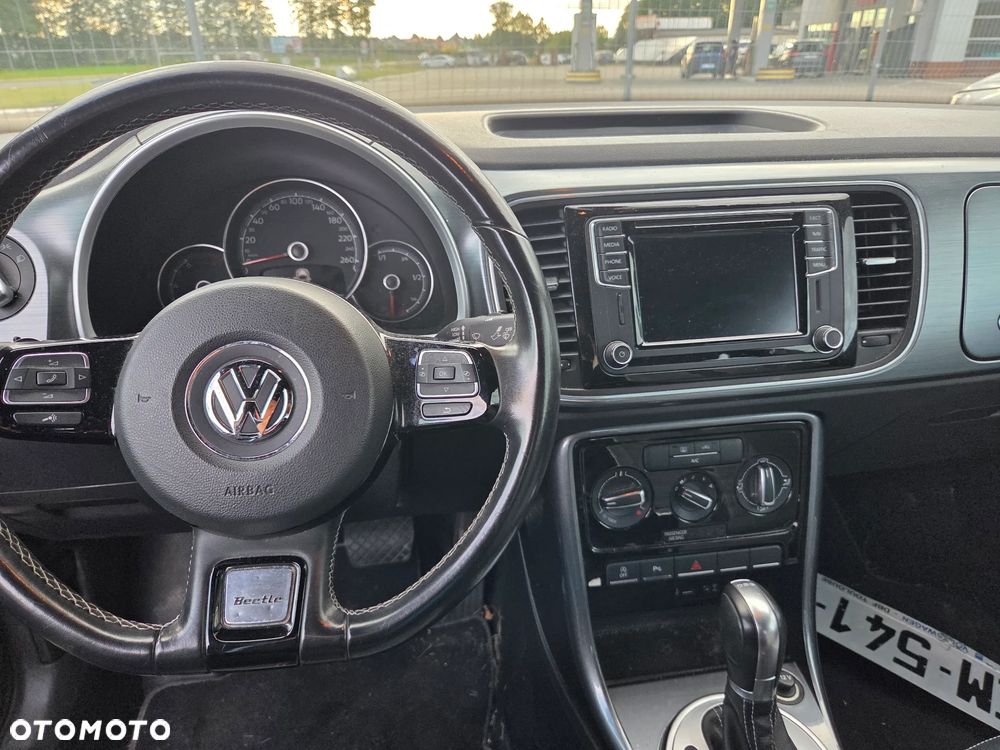 Volkswagen Beetle 1.2 TSI Design DSG - 29