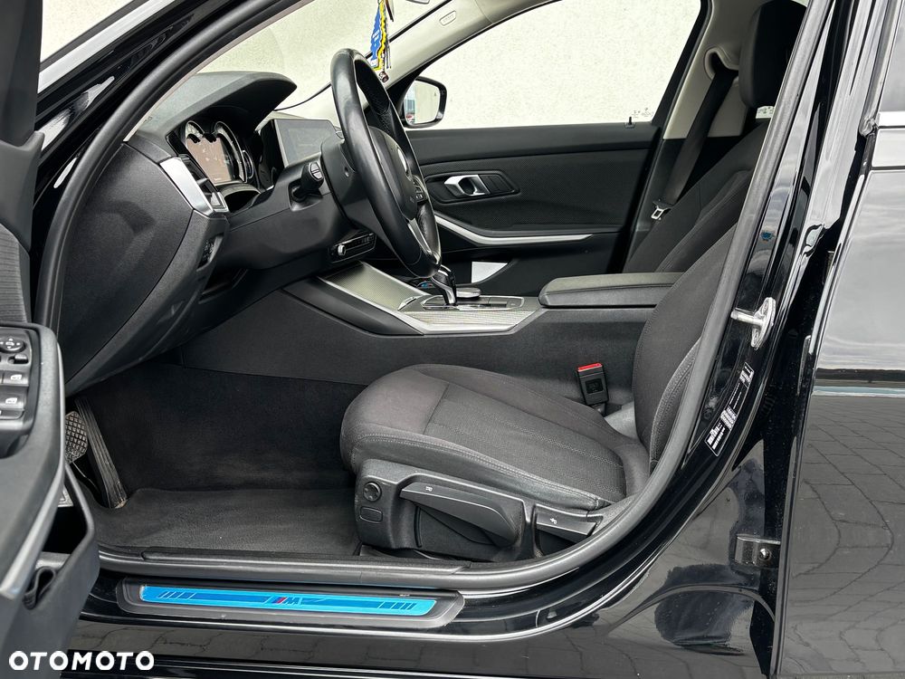 BMW Seria 3 318d Business Edition - 6