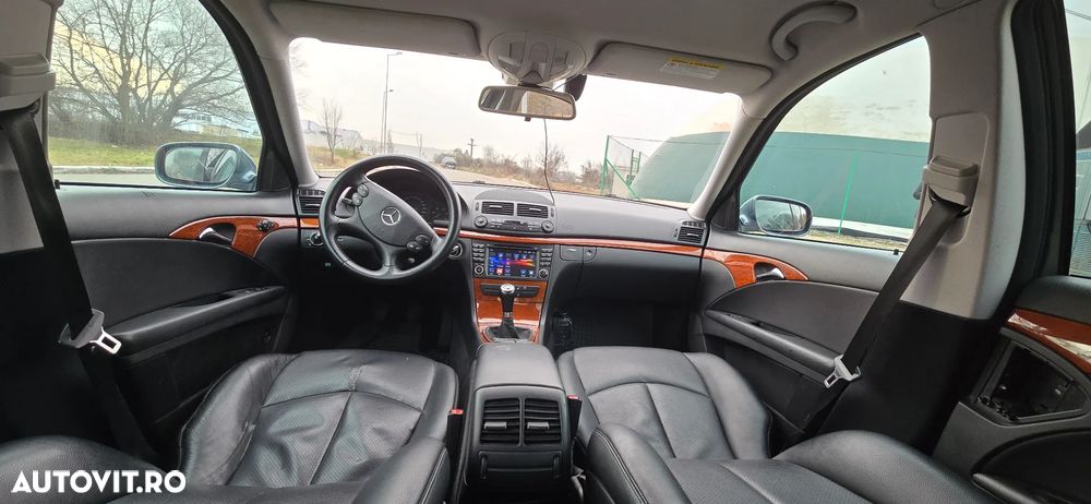 Mercedes-Benz E - 17