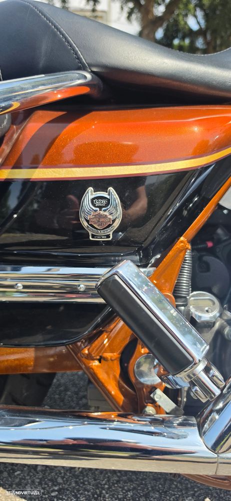 Harley-Davidson FLHR - 5
