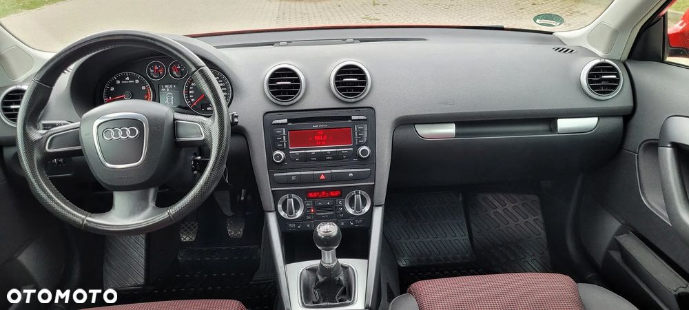 Audi A3 Sportback 1.6 Attraction - 19