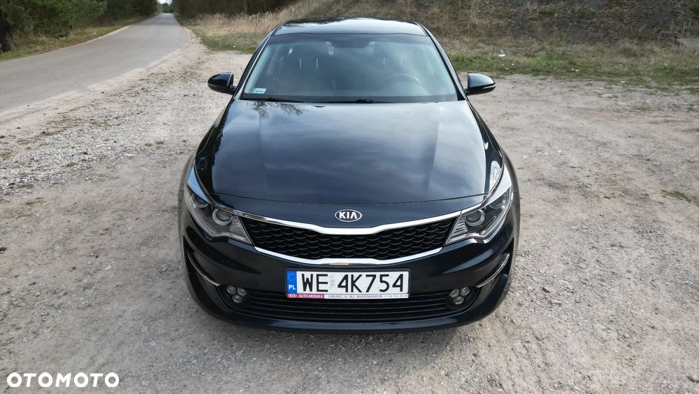 Kia Optima 2.0 M - 8