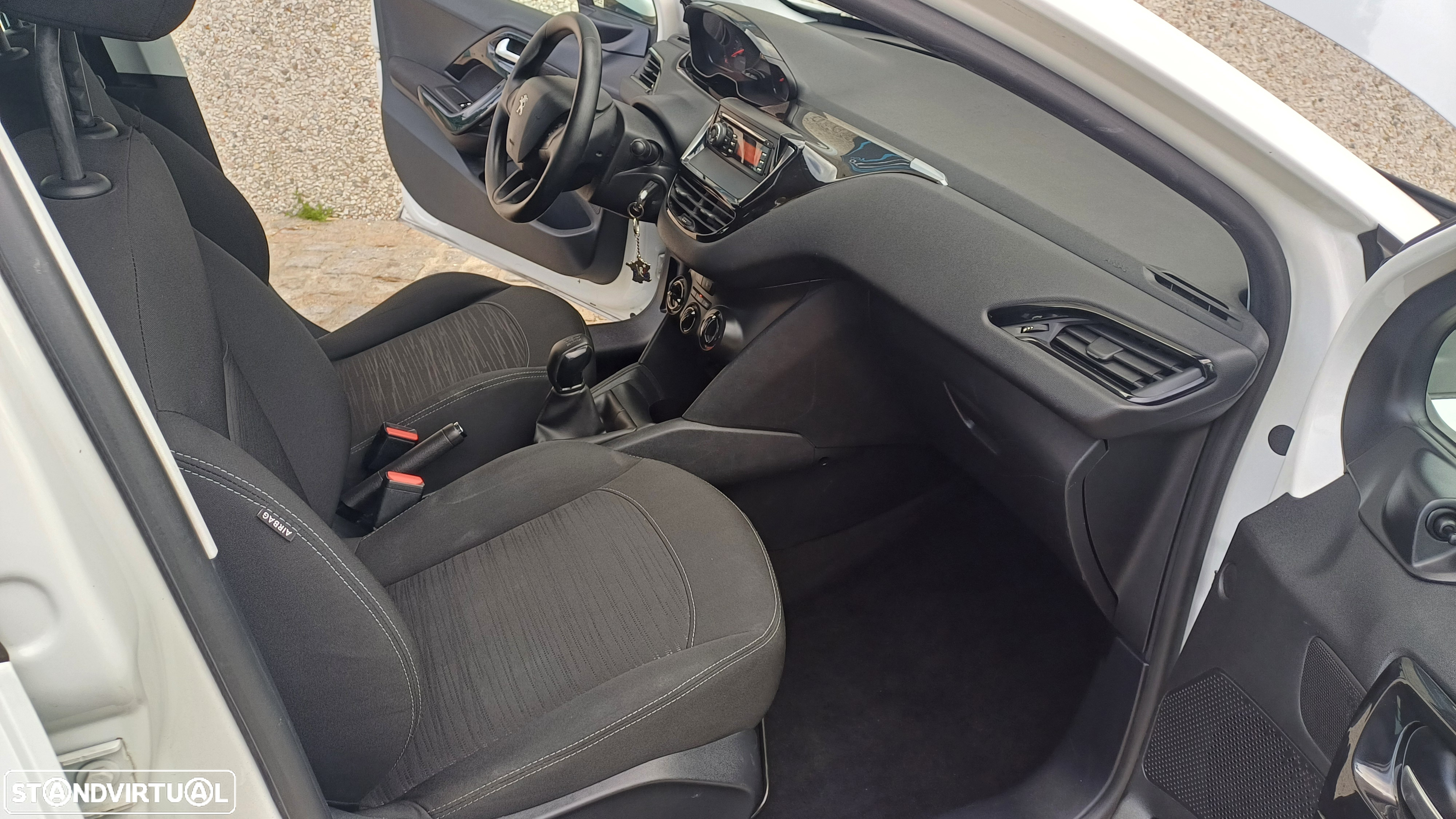 Peugeot 208 1.4 HDi - 22
