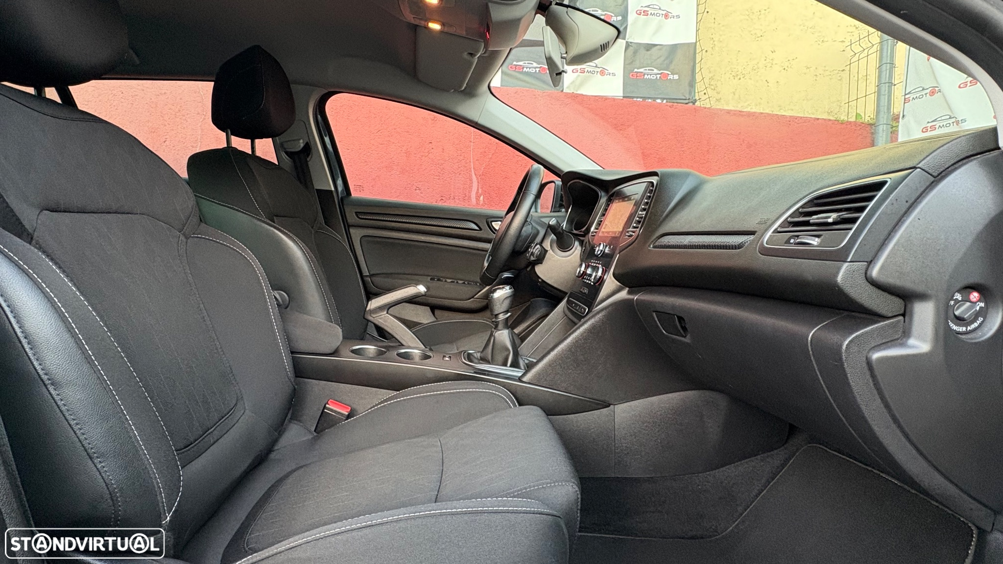 Renault Mégane Sport Tourer 1.5 Blue dCi Limited J17 - 11