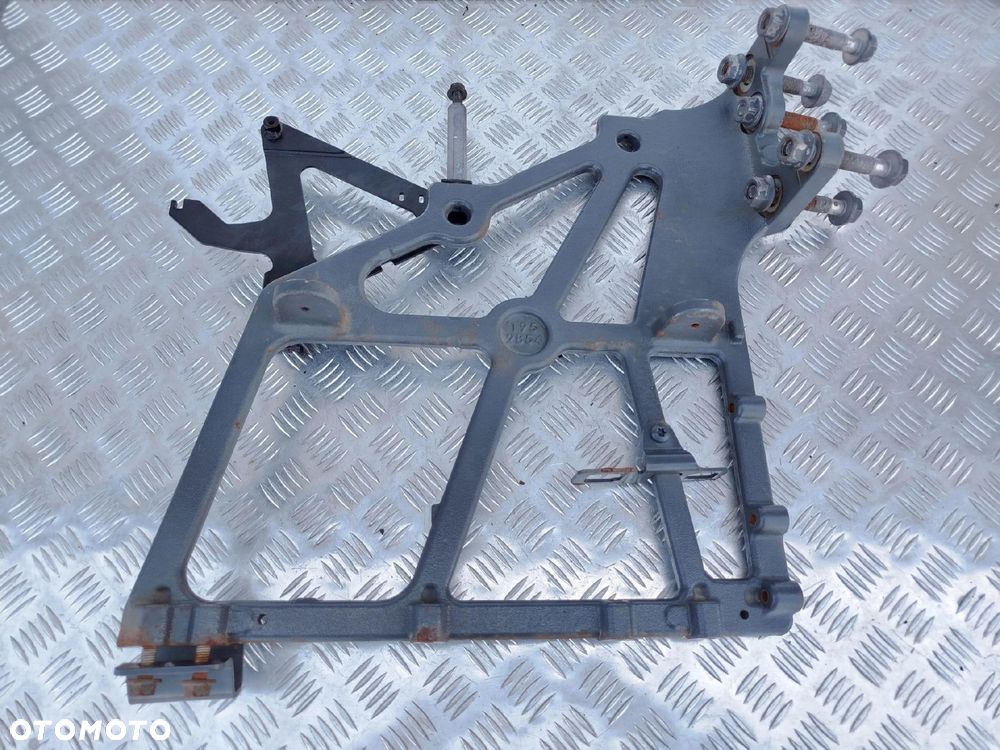 MOCOWANIE AKUMULATORA LEWE DAF XF MEGA LOW DECK - 1