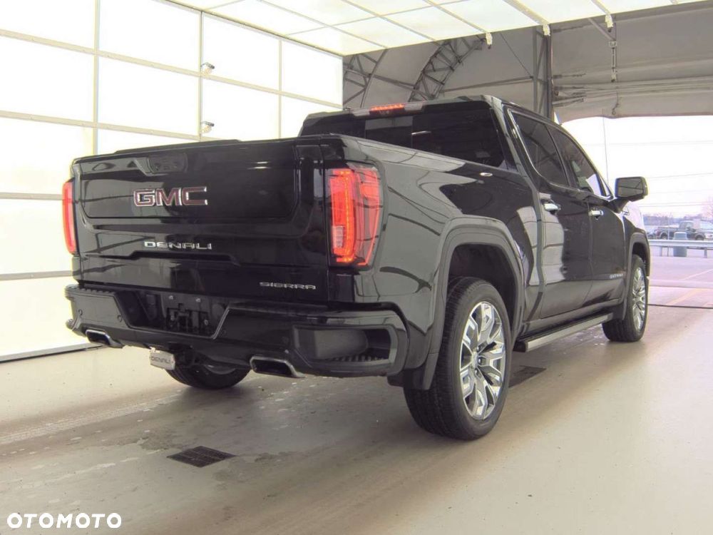 GMC Sierra - 5
