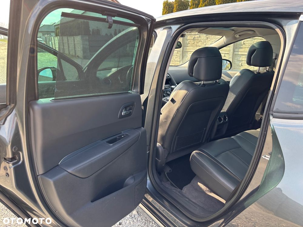 Peugeot 3008 HDi 160 Automatik Allure - 26