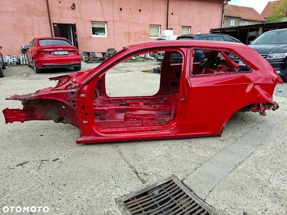 Audi A3 8V 2018 Ćwiartka przednia prawa przód lakier LY3U próg słupek prawy - 5