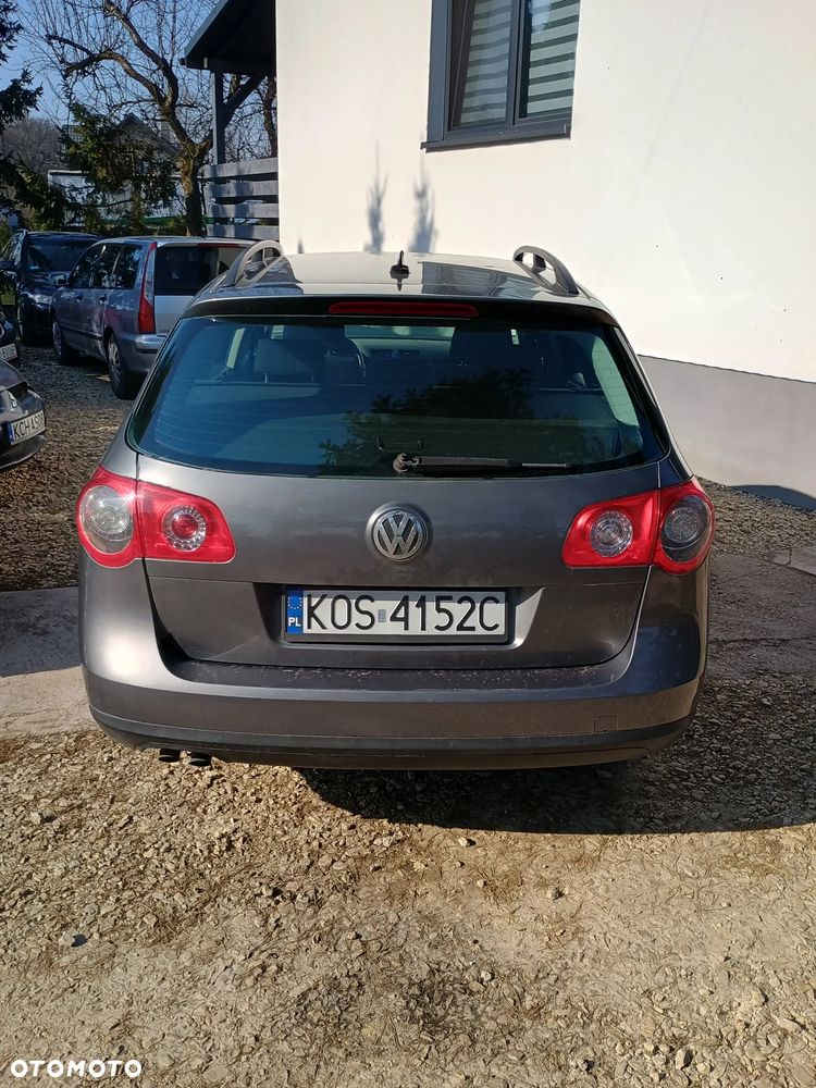 Volkswagen Passat - 9