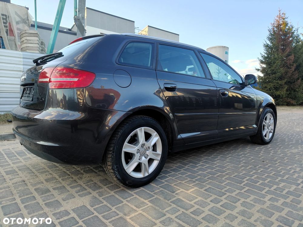 Audi A3 Sportback 1.6 Ambiente - 10