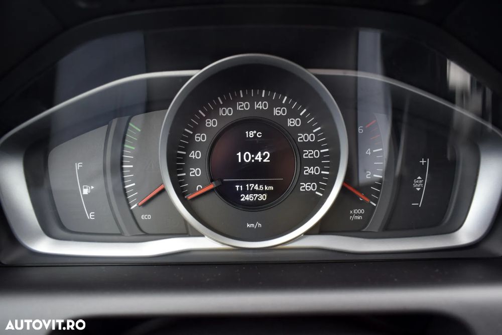 Volvo XC 60 D4 Kinetic - 15