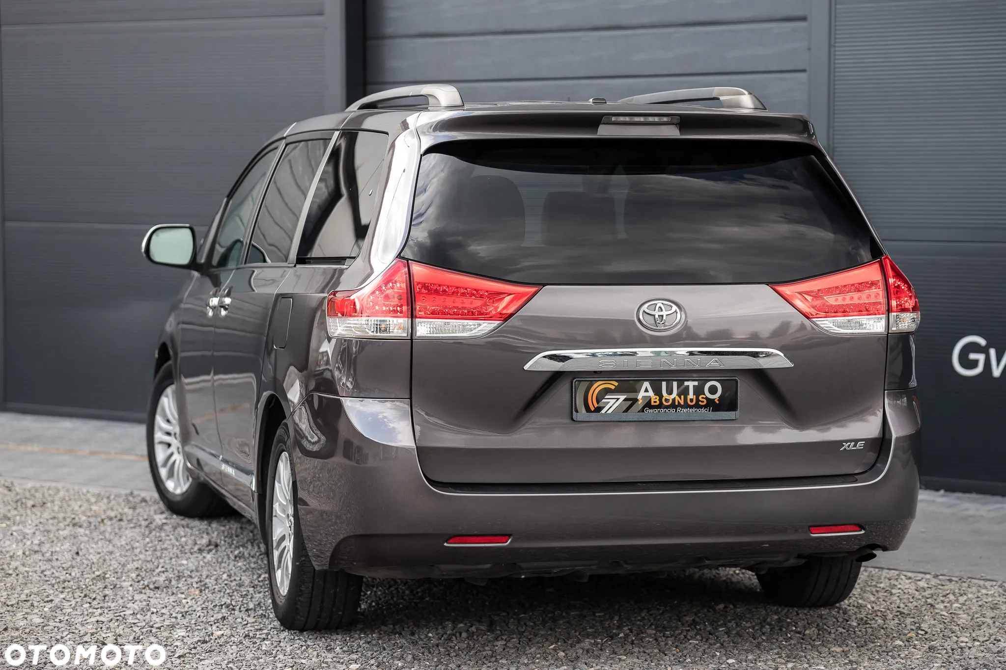 Toyota Sienna 3.5 V6 XLE AWD - 10