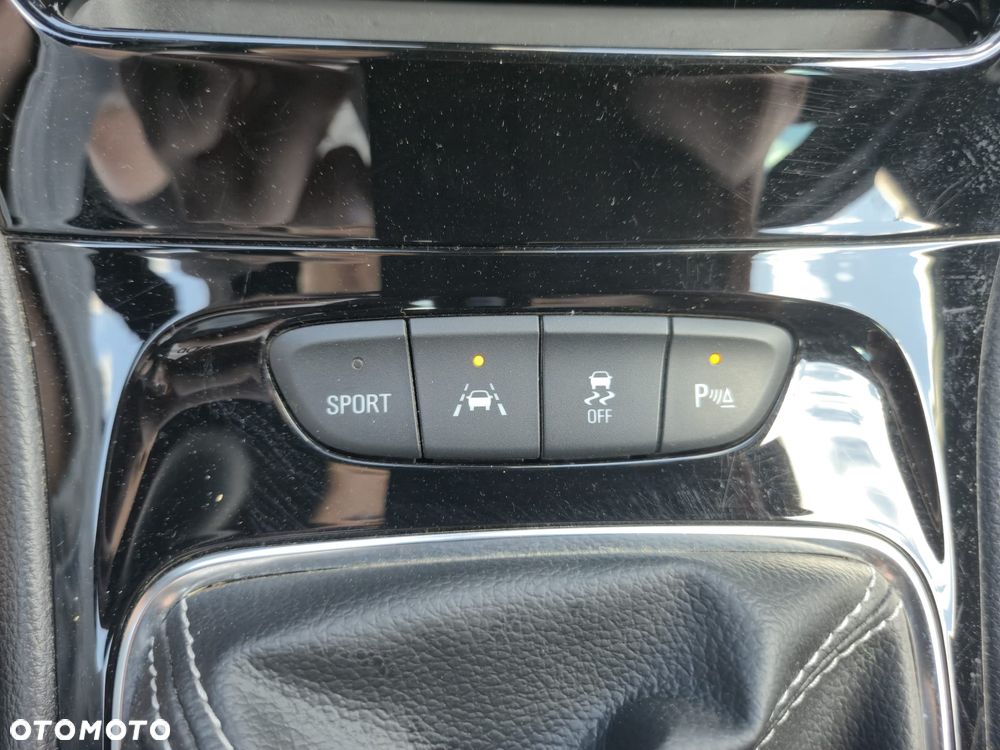 Opel Astra 1.4 Turbo Start/Stop Dynamic - 15