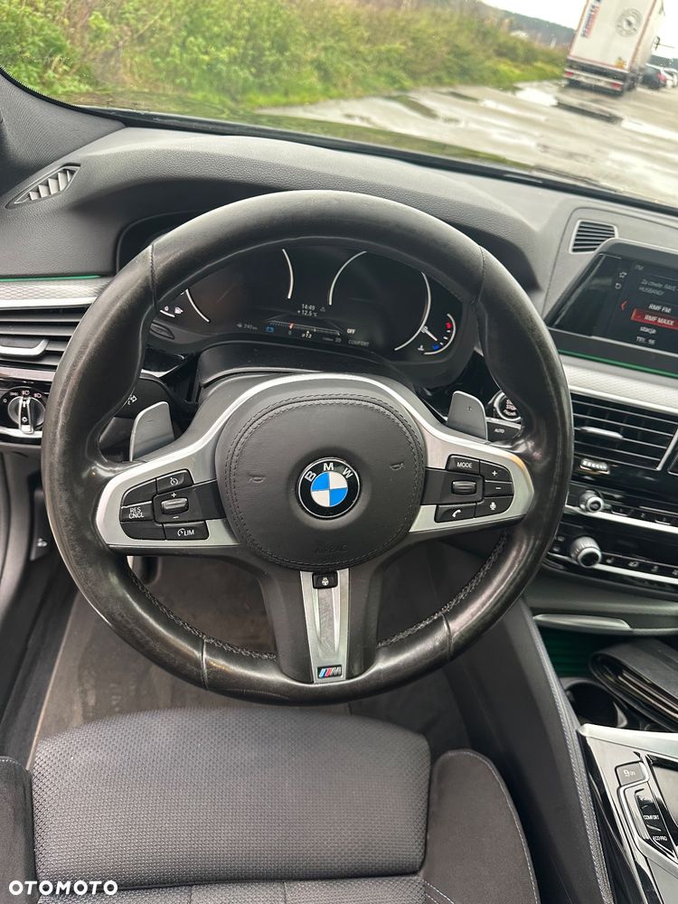 BMW Seria 5 520d M Sport sport - 13