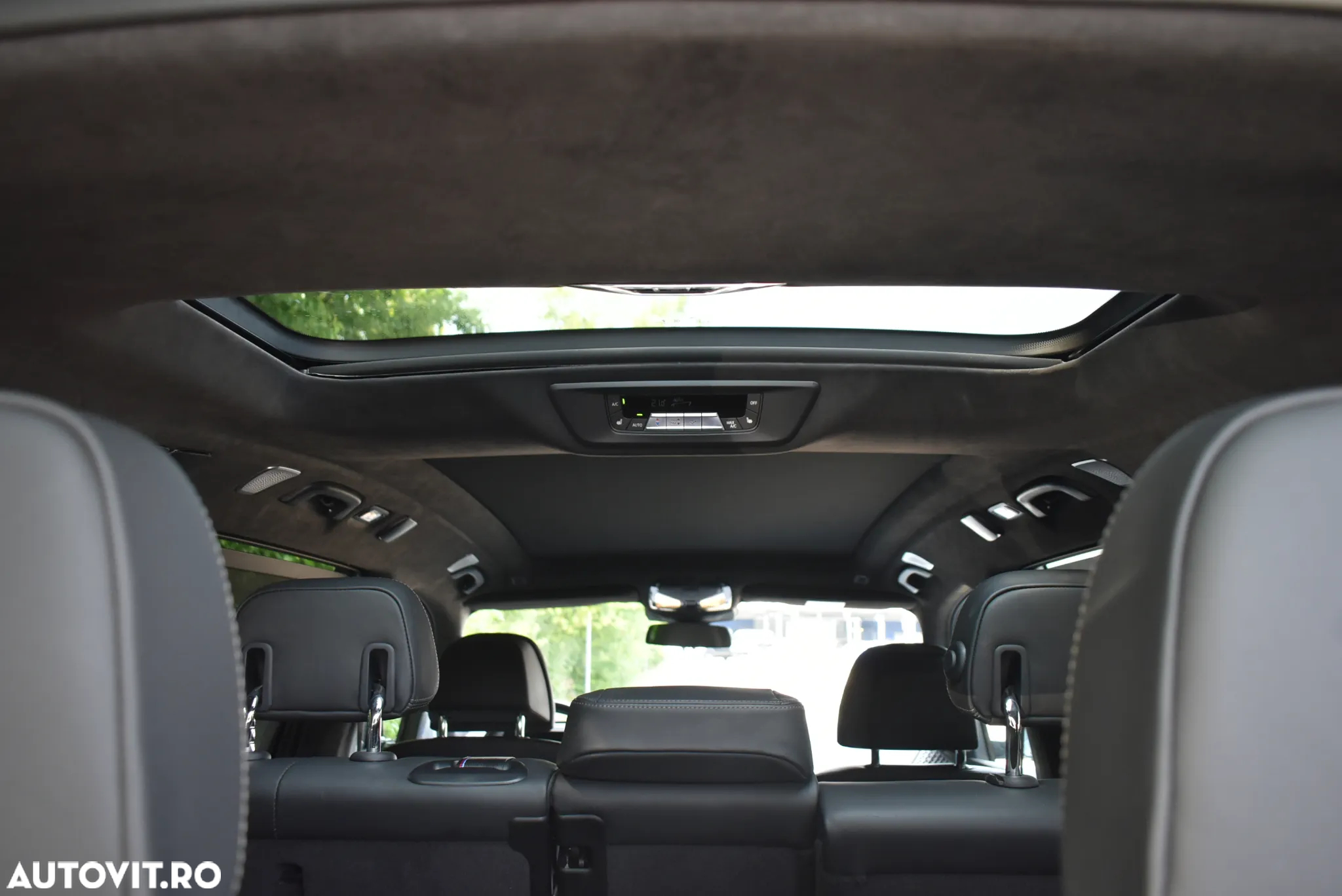 BMW X7 M60i xDrive AT MHEV - 37