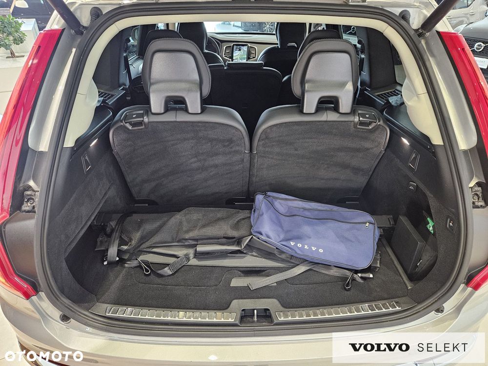 Volvo XC 90 - 35