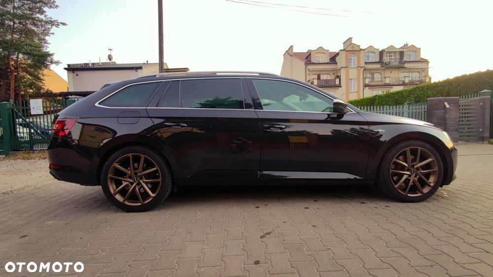 Skoda Superb 2017 photo 5