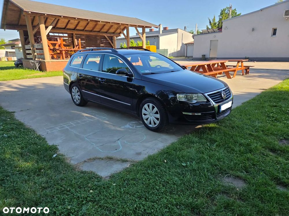 Volkswagen Passat 1.8 TSI Comfortline - 1