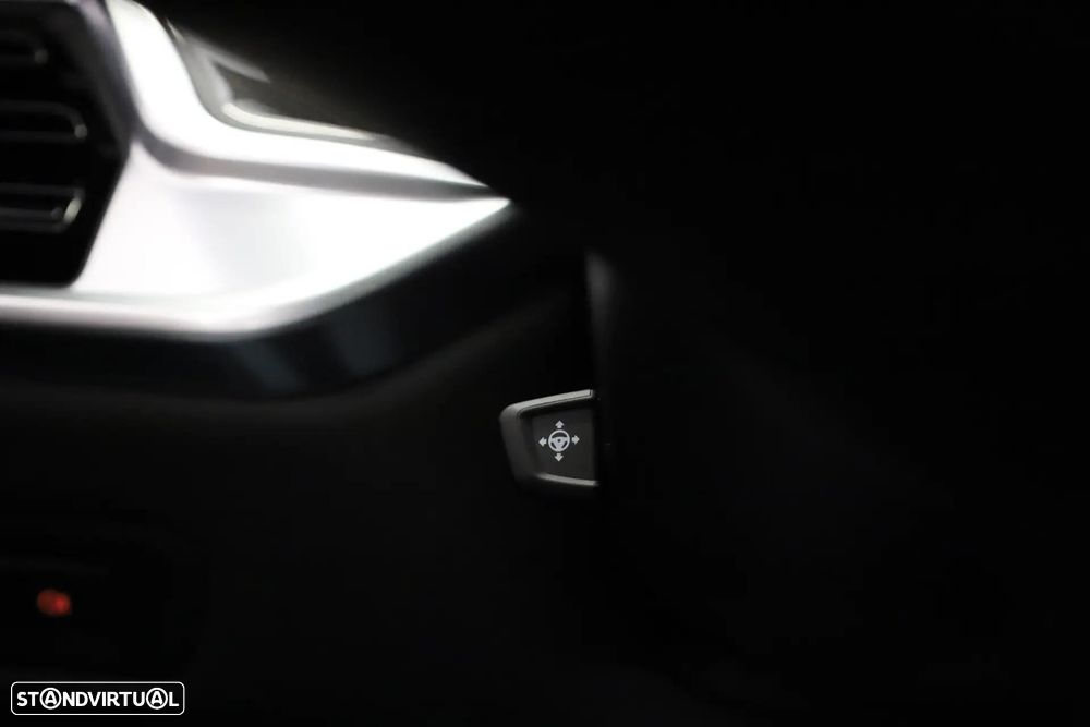 BMW X5 50 e xDrive Pack M Desportivo Pro - 59