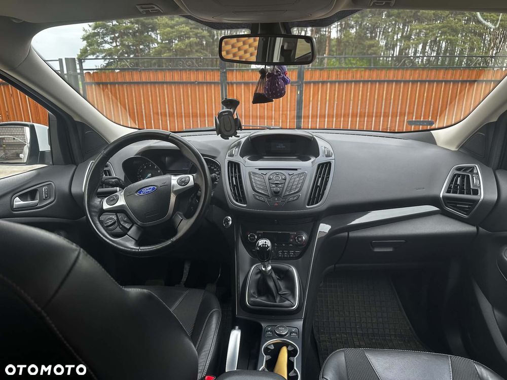 Ford Kuga - 11