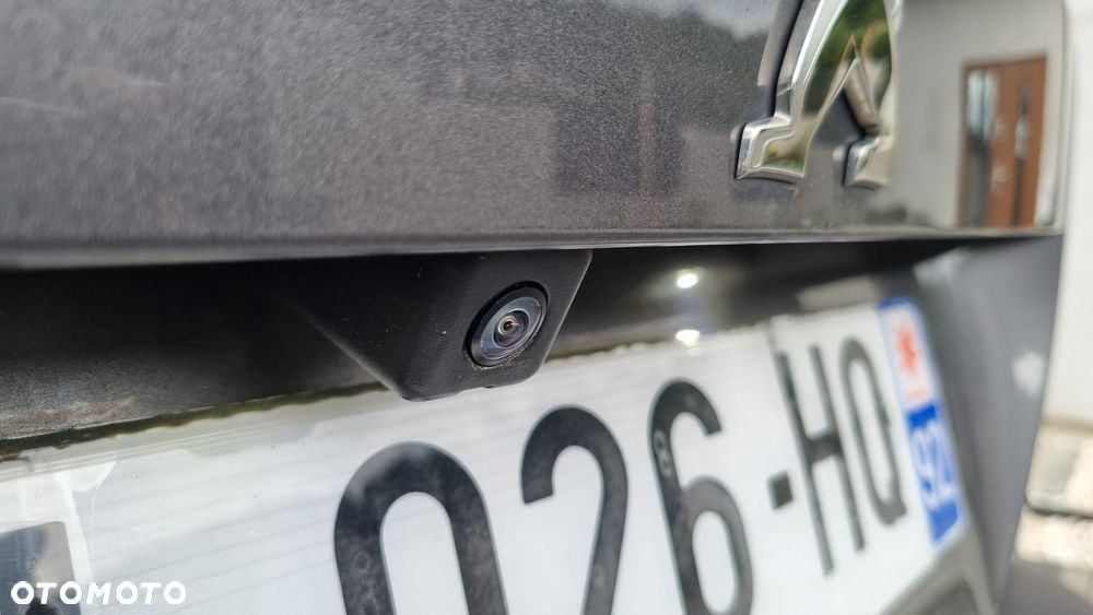 Peugeot 2008 BlueHDi 130 EAT8 Allure Pack - 19