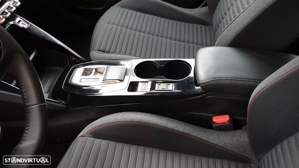 Peugeot e-2008 50 kWh Active Pack - 14