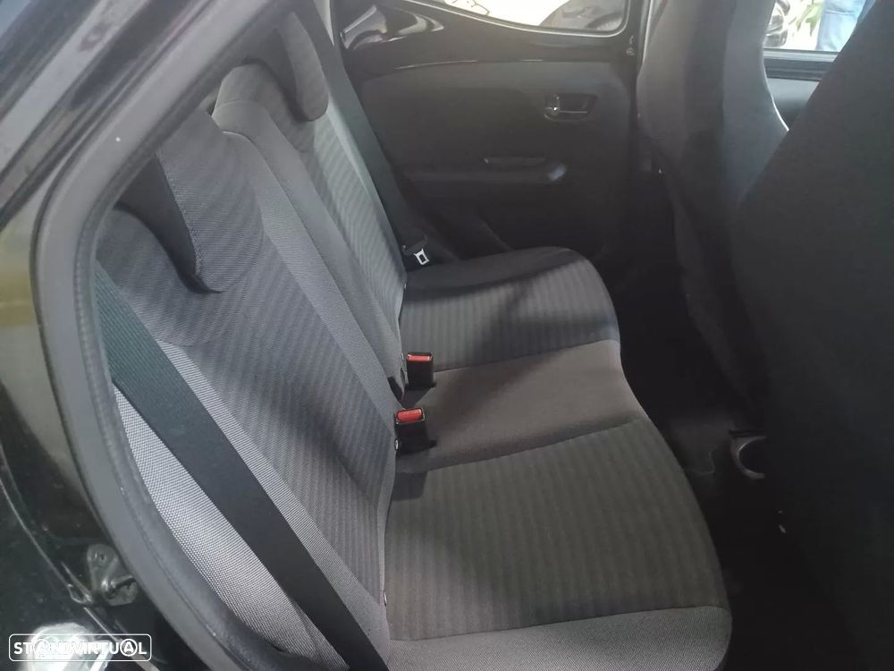 Toyota Aygo x-play club - 18