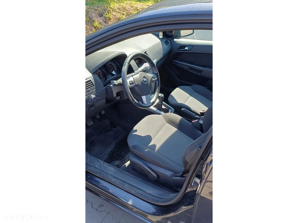 Opel Astra 1.6 EU5 - 2