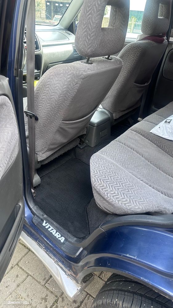 Suzuki Grand Vitara Metal Top 2.0 TDi - 8