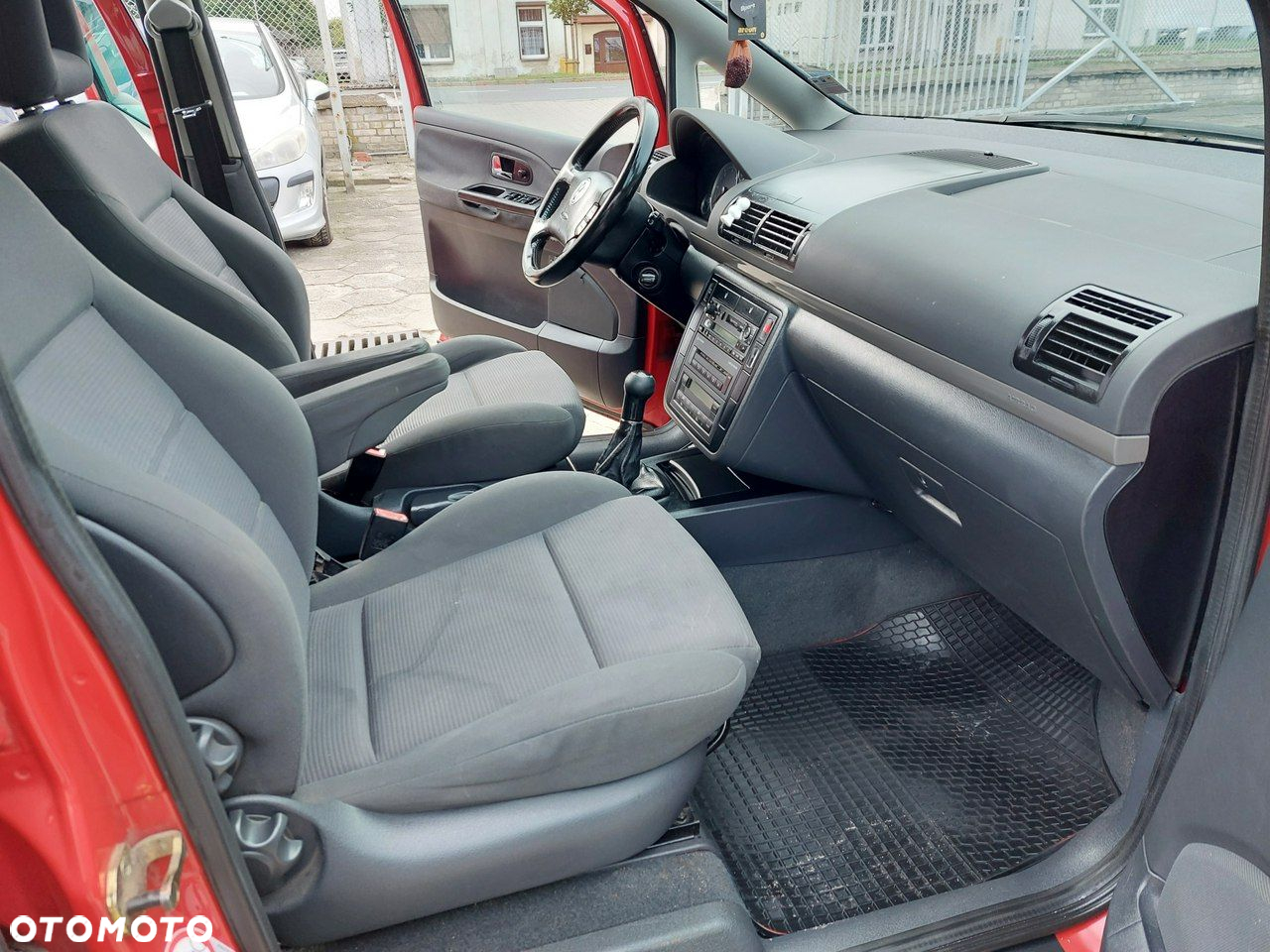 Volkswagen Sharan - 13